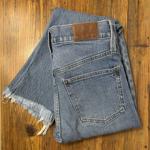 Womens MADEWELL Jeans Size 26 Straight Leg Frayed The Perfect Vintage Denim Jean